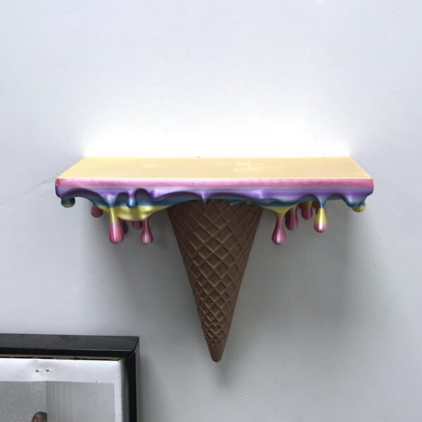 Estantería de helado derretido
